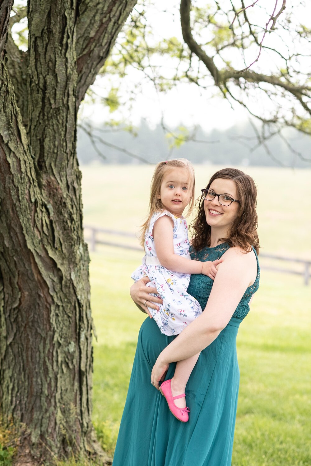 Frederick MD maternity portraits with big sister and mom on a family farm near Lake Linganore by Wendy Zook Photography