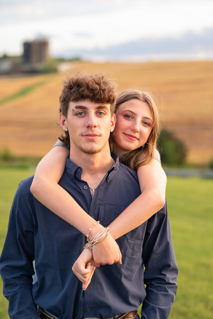 Scenic outdoor setting for relaxed family photo session